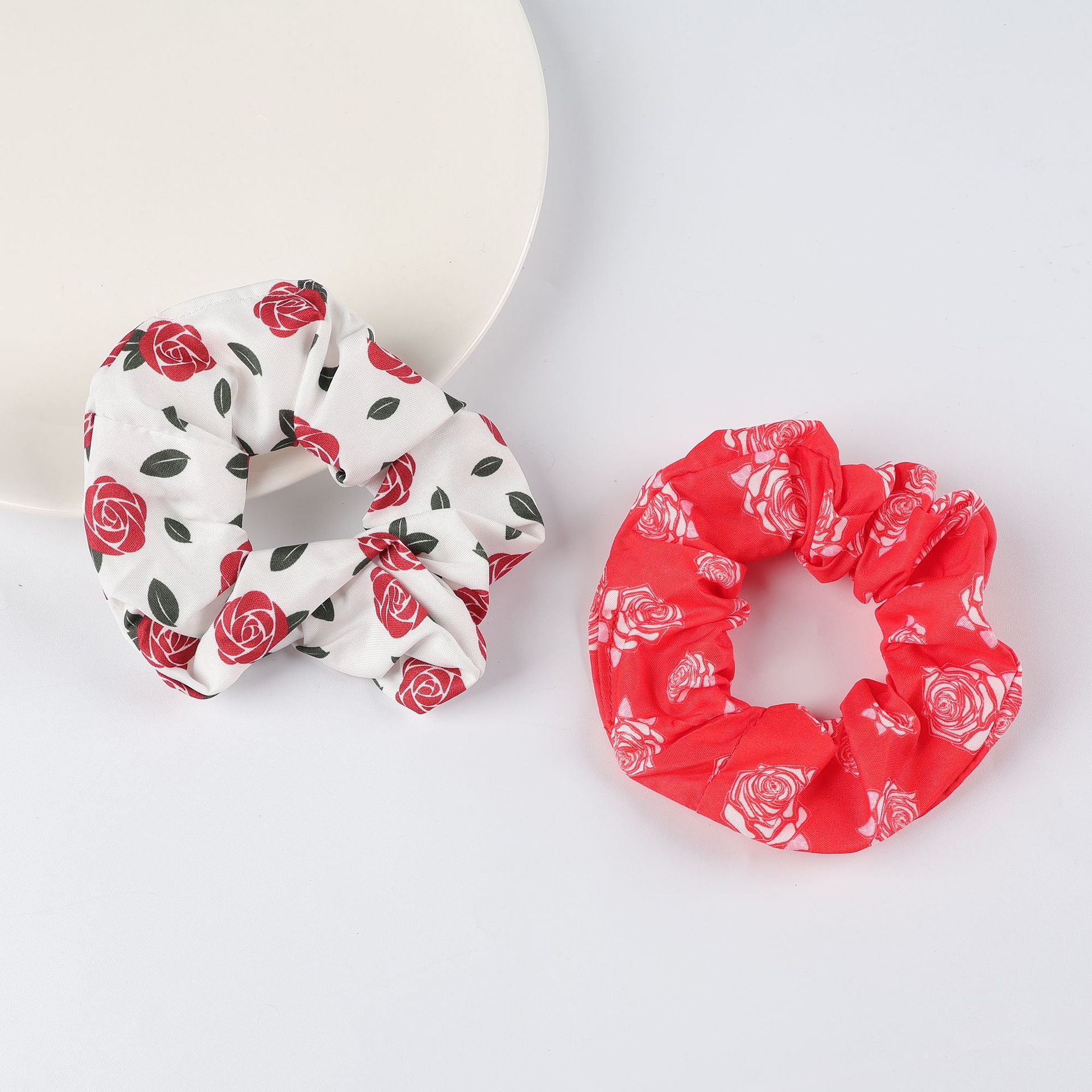 Women's Vintage Elastic Fabric Headband Hair Tie Red White Floral