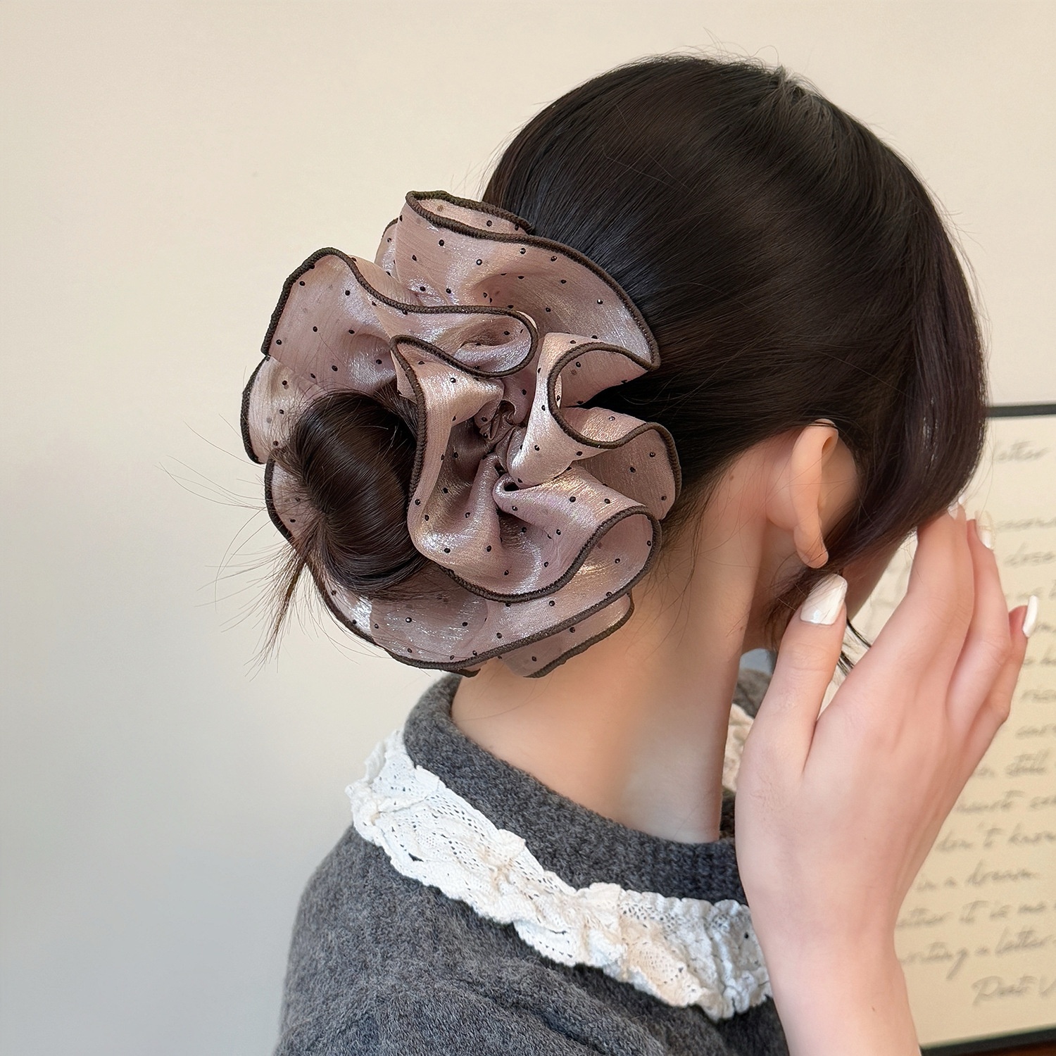 Women's Sweet Gauze Hair Tie For Daily Wear Black And Pink Polka Dots