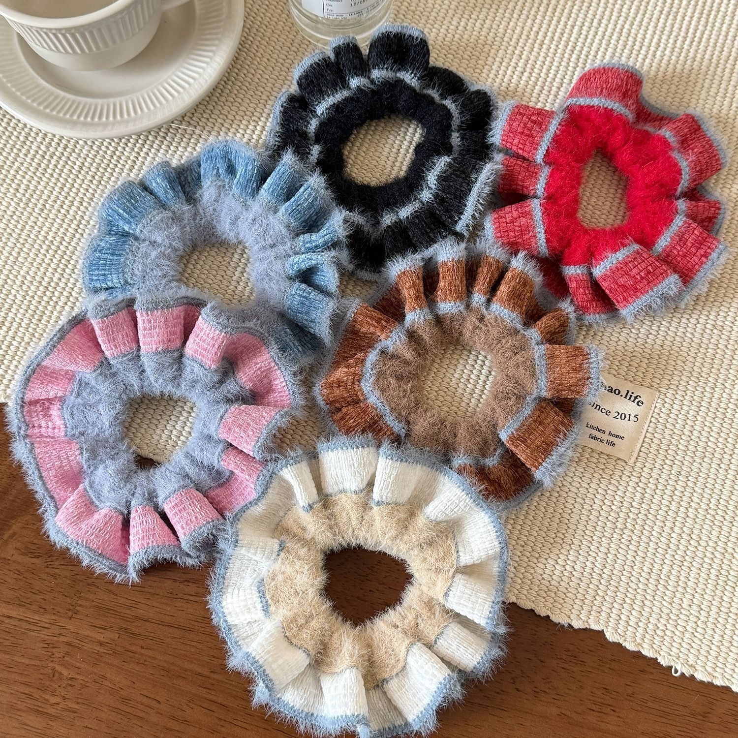 Girls Autumn Winter Hand Knitted Plush Scrunchie Sweet Fashion Hair Tie