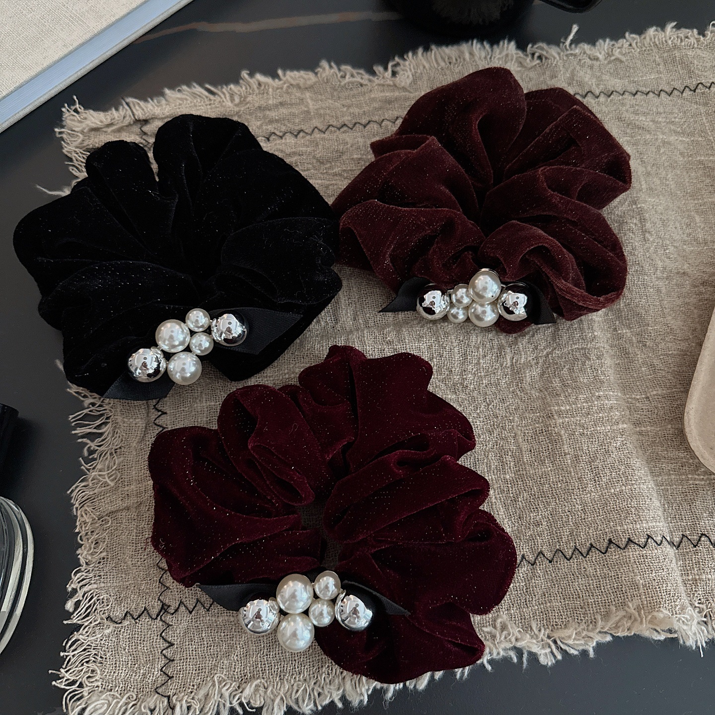 Women's French Velvet Pearl Hair Ring Autumn Winter Elastic Scrunchie