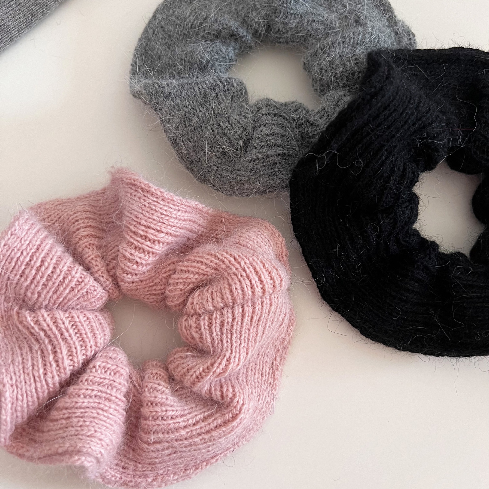 Women's Soft Knitted Yarn Hair Tie Autumn Winter Lazy Style Ponytail Band