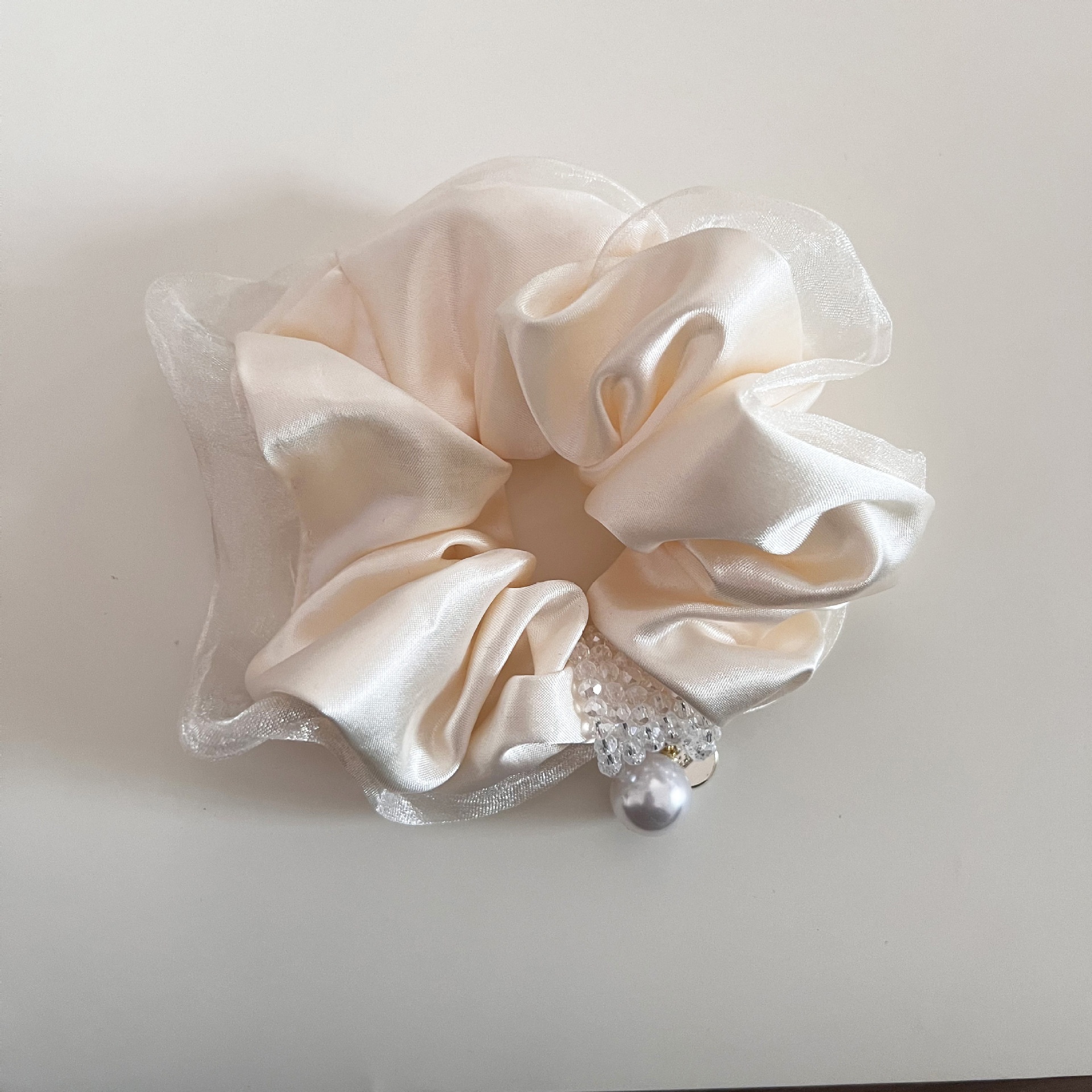 Women's Elegant Satin Pearl Hair Tie Glossy Solid Color Bun Accessory