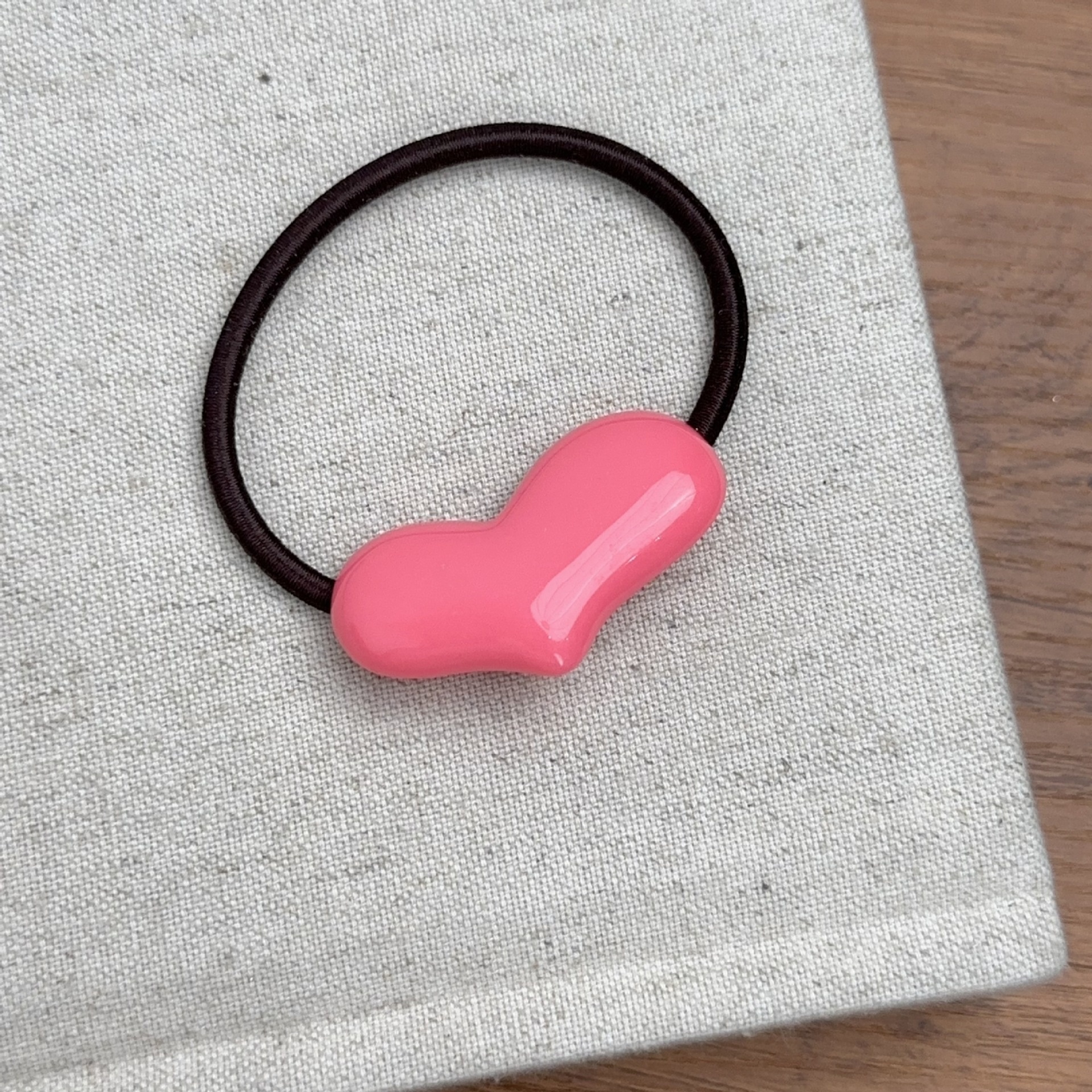 Girls Summer Acrylic Elastic Hair Band Cream Heart Shaped