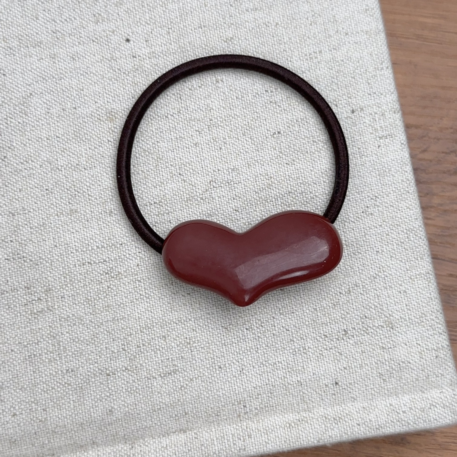 Girls Summer Acrylic Elastic Hair Band Cream Heart Shaped