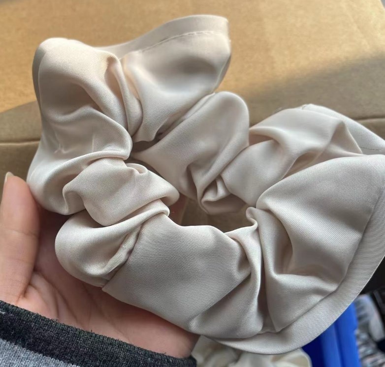 Women's Elegant Pleated Cloth Hair Tie Solid Color Minimalist Daily Scrunchie