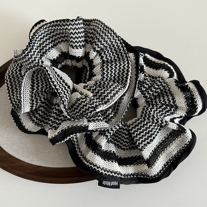 Women's Casual Large Yarn Knitted Hair Ties Black White Striped