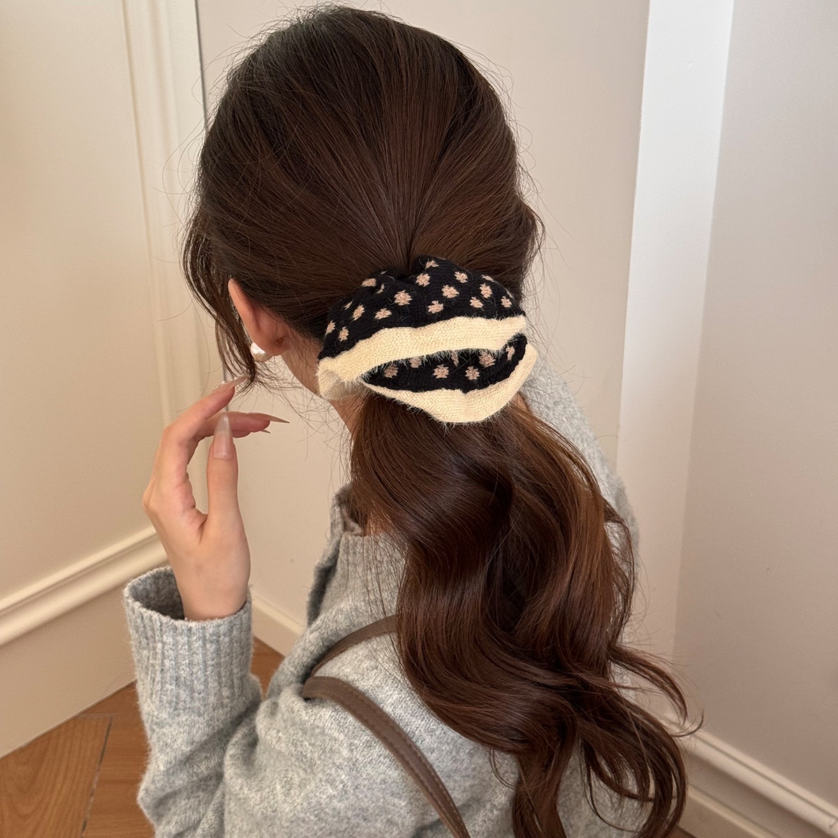 Girls' Retro Knitted Lace Large Bow Hair Ties Sweet Heart Winter Solid Colors