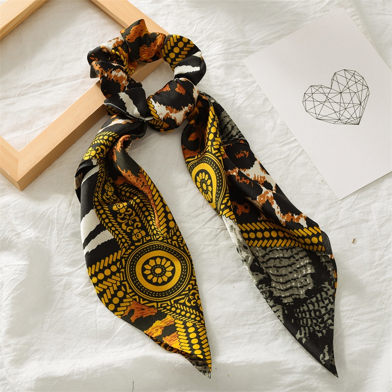 Women's Casual Holiday Cloth Headband Hair Accessories Elegant Striped