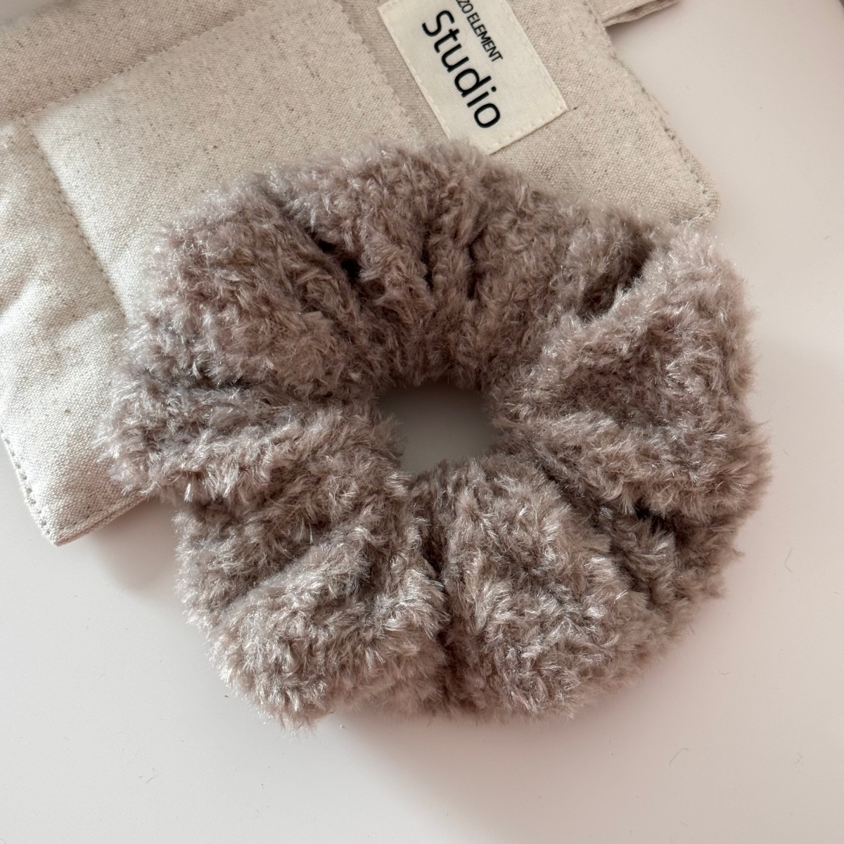 Women's Large Plush Fabric Autumn Winter Hair Ties Solid Color