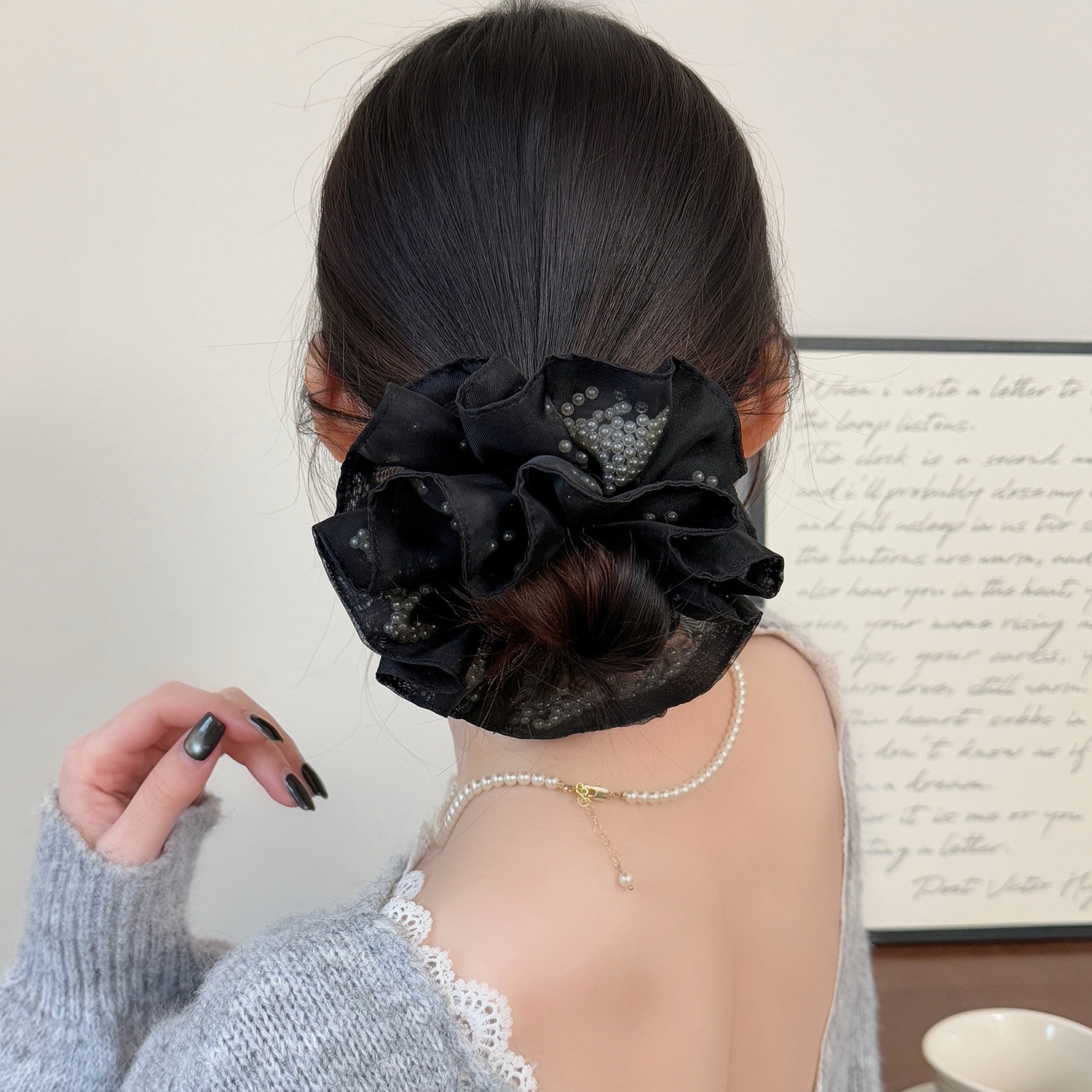 Women's Elegant Soft Gauze Pearl Hair Tie Spring Scrunchie Black