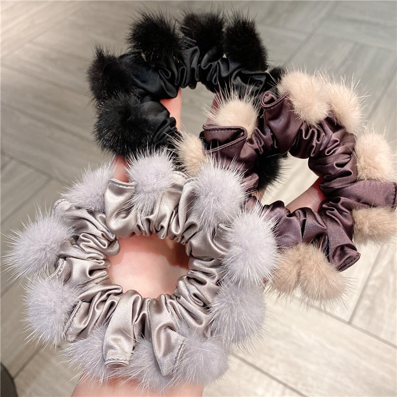 Women's Sweet Plush Fluffy Ball Hair Tie Autumn Winter Soft Hairband