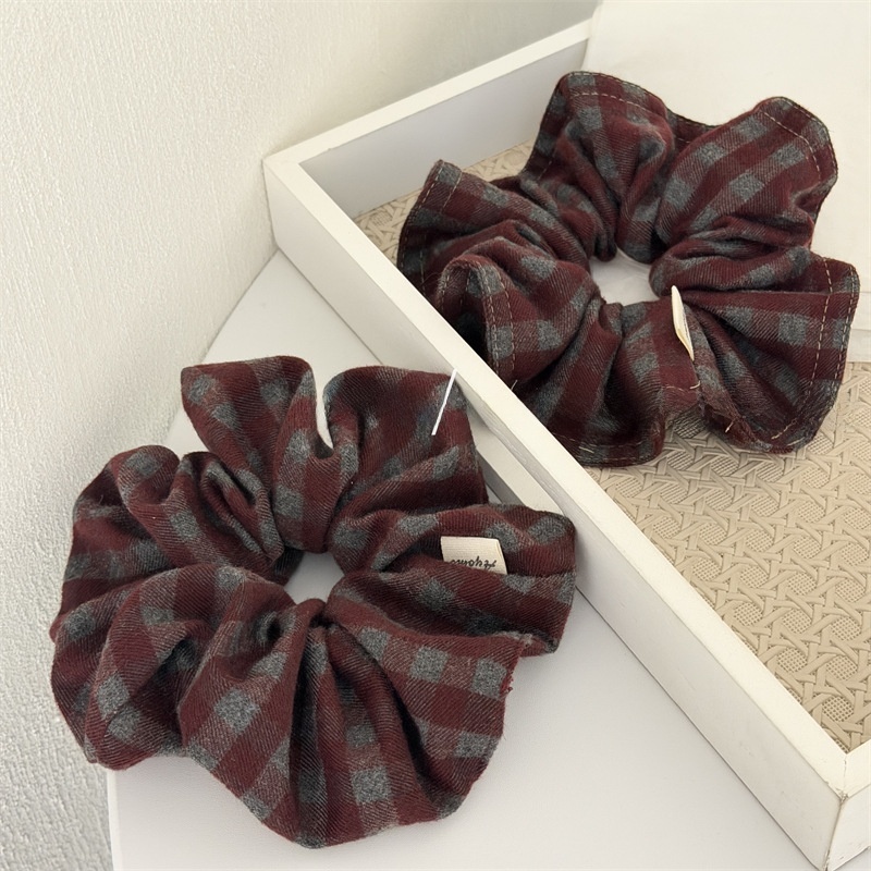 Women's Everyday Cloth Scrunchie Hair Tie Vintage Checkered Plaid