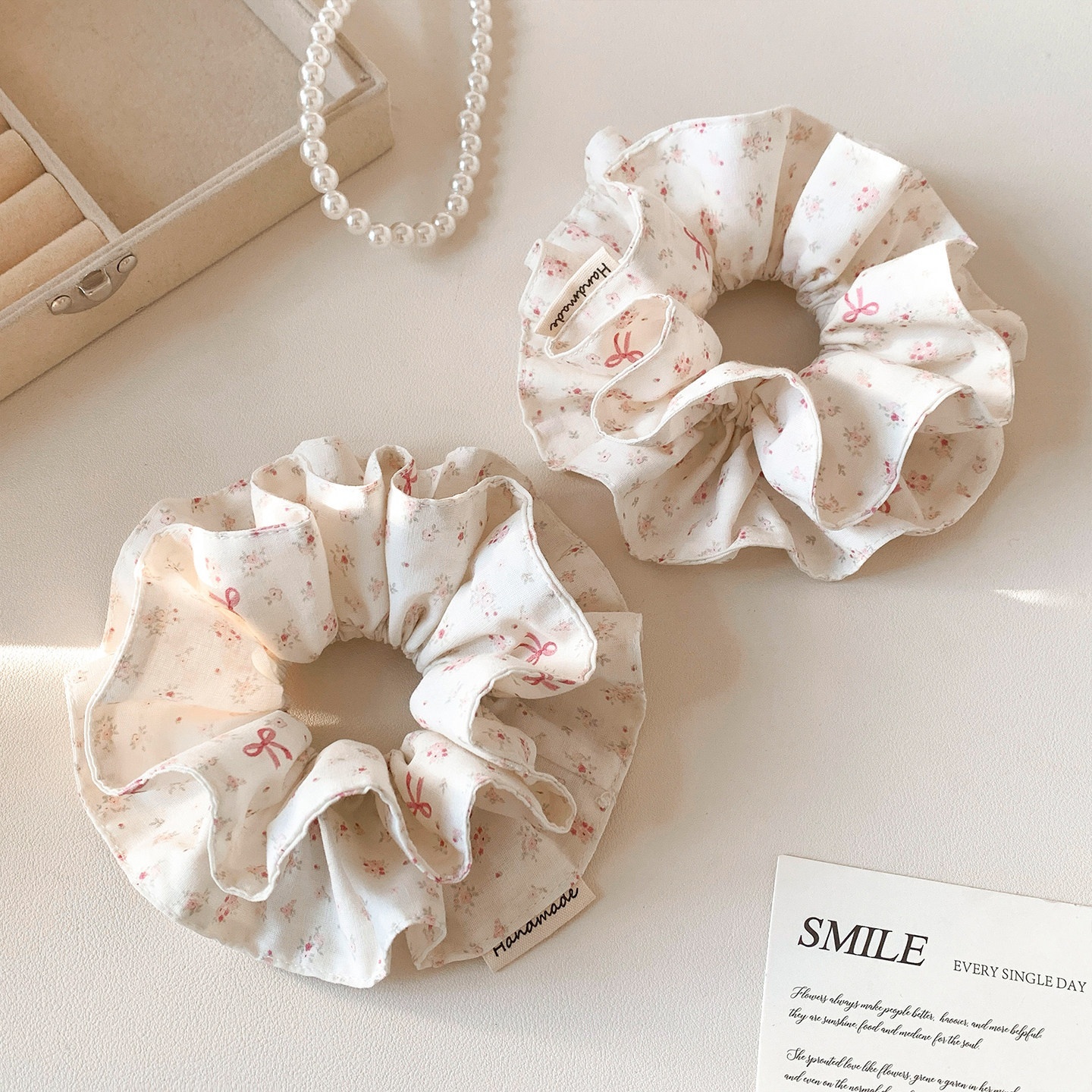 Women's Stylish Cloth Bow Knot Hair Tie White Retro Ditsy Floral