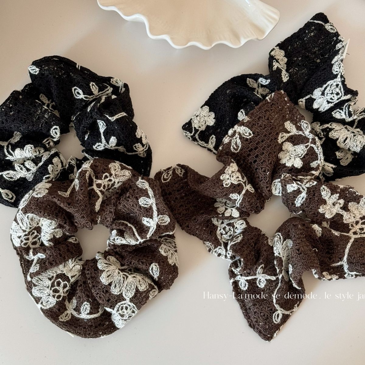 Women's Retro Knitted Flower Vine Hair Ties Cloth Headbands for Bun Styling