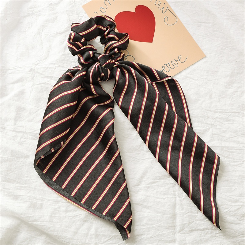 Women's Casual Holiday Cloth Headband Hair Accessories Elegant Striped