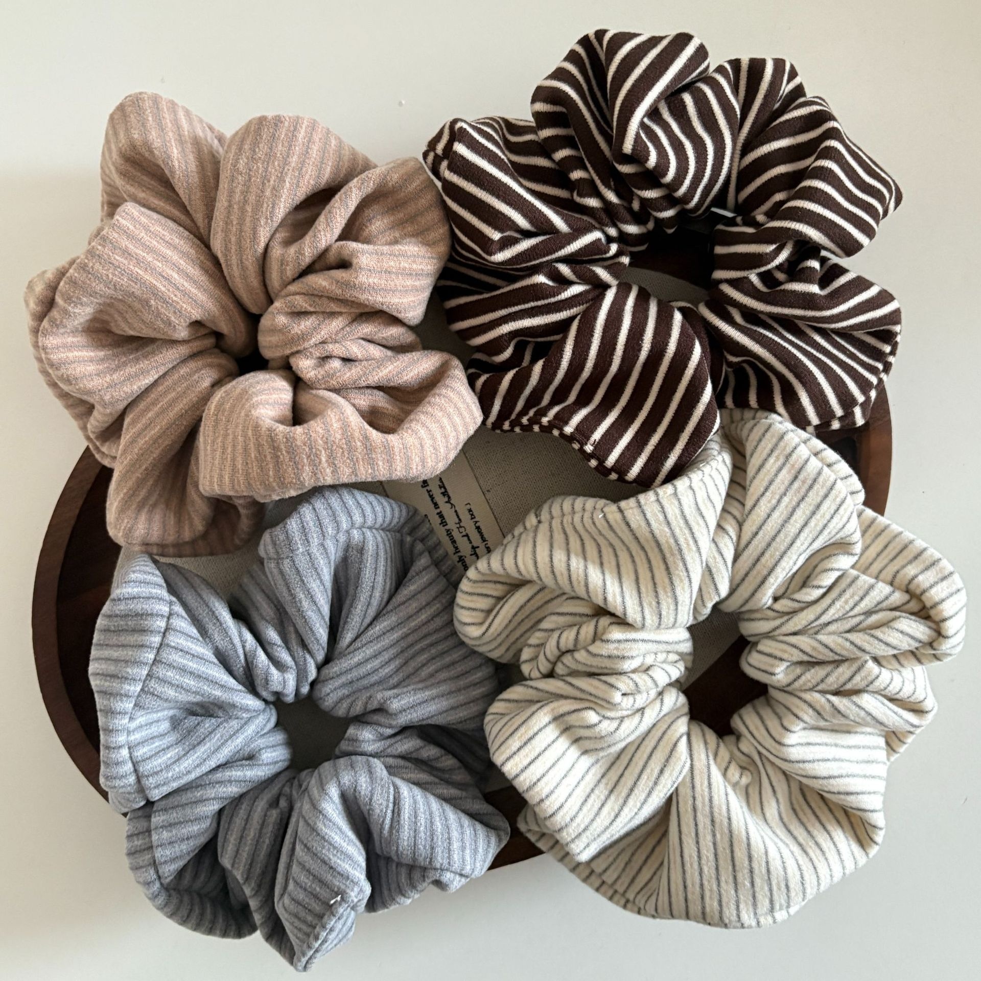 Women's Cozy Autumn Winter Knit Hair Tie Scrunchie Pink Striped