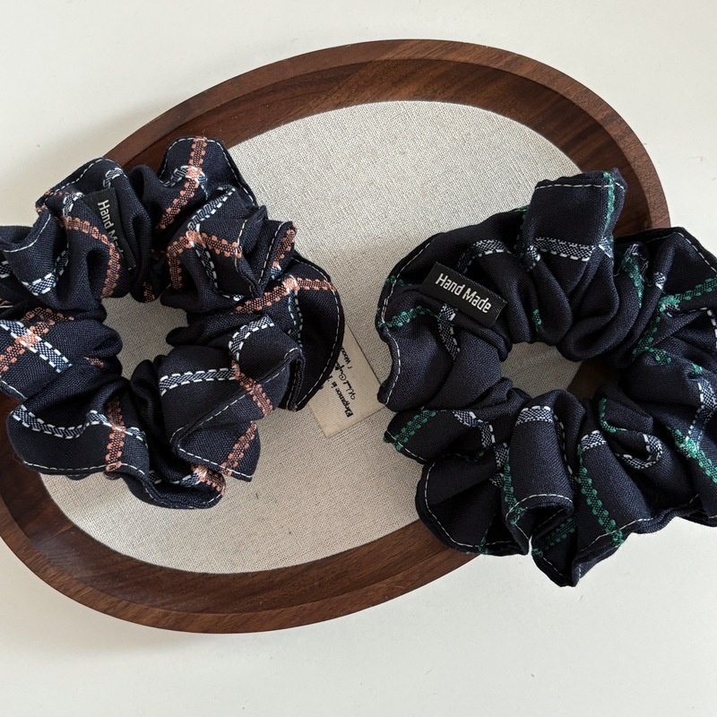 Women's Elegant Fabric Hair Bands For Stylish Buns Classic Plaid