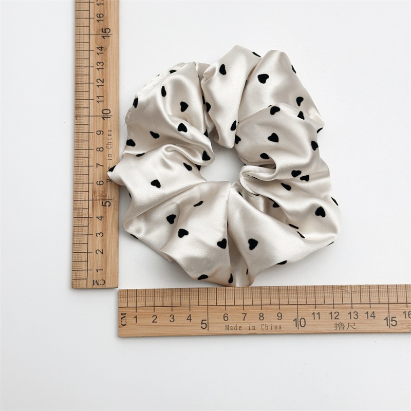 Women's Elegant Holiday Cloth Hair Tie Scrunchie Heart Shape Pattern
