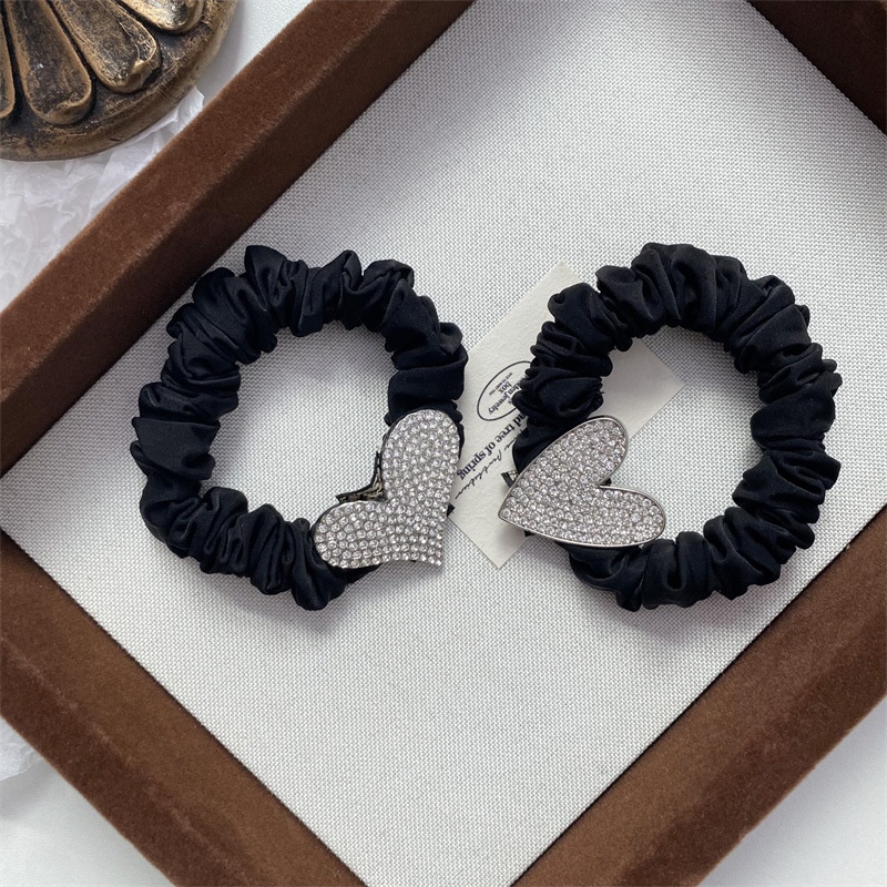 Women's Stylish Alloy Elastic Hair Ties Black Diamond Heart Shaped