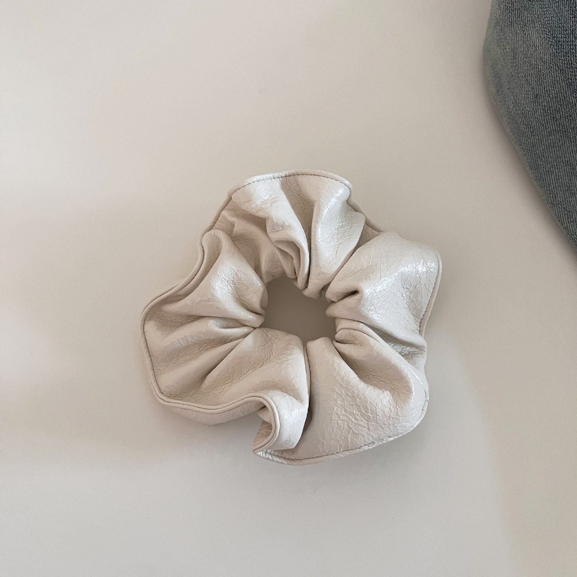 Women's Retro PU Leather Low Bun Hair Tie Autumn Winter Solid Color