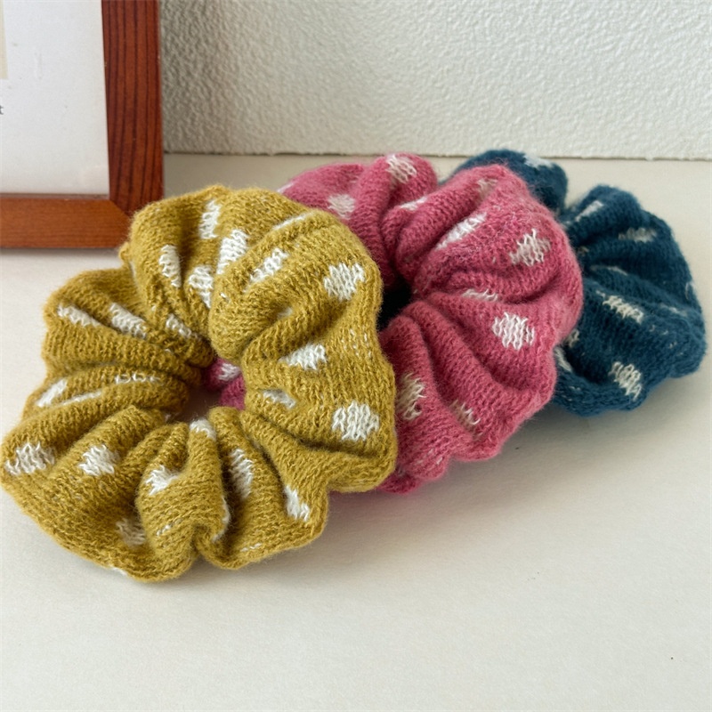 Women's Fall Winter Knitted Scrunchies Soft Yarn Hair Ties for Loose Buns