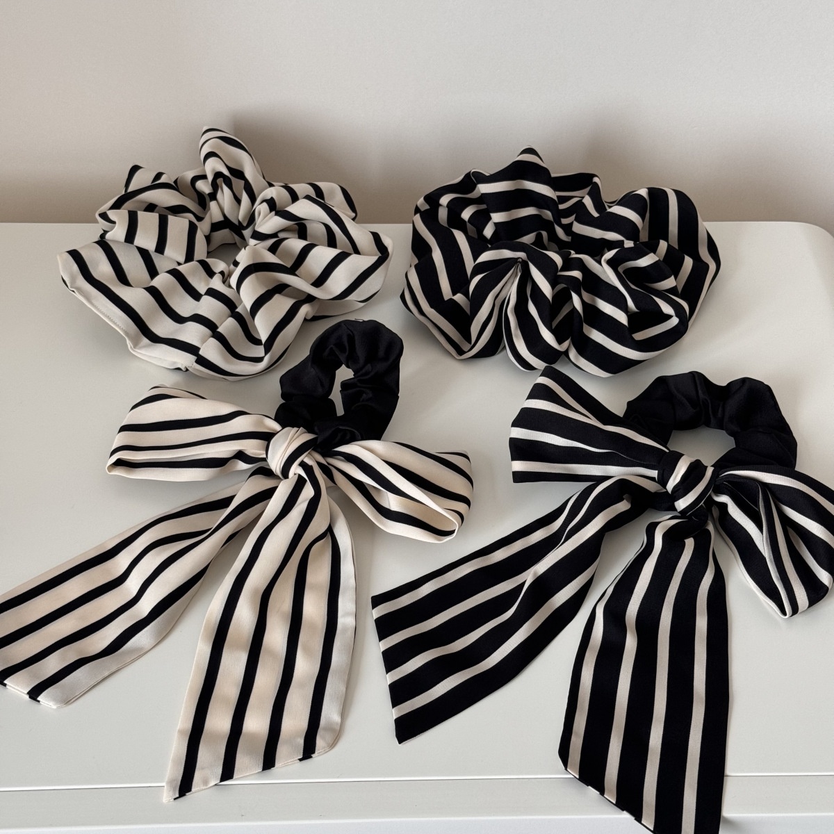 Women's Commuter Pleated Cloth Bowknot Hair Tie Irregular Striped