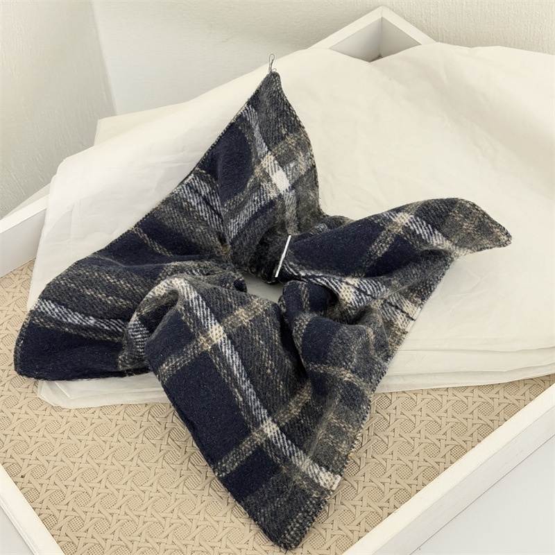 Women Soft Flannel Scrunchies Retro Hair Tie Autumn Winter Checkered Plaid