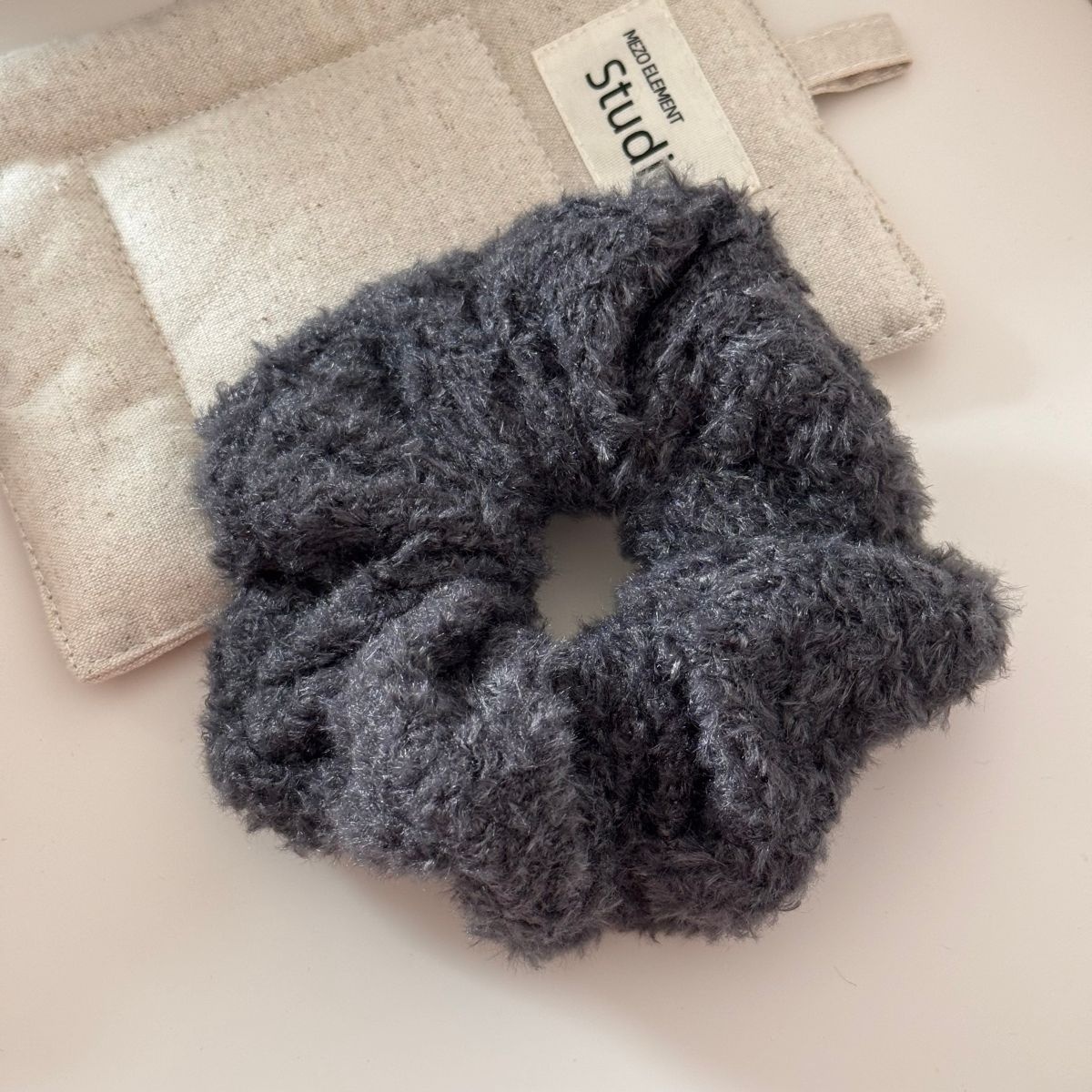 Women's Large Plush Fabric Autumn Winter Hair Ties Solid Color