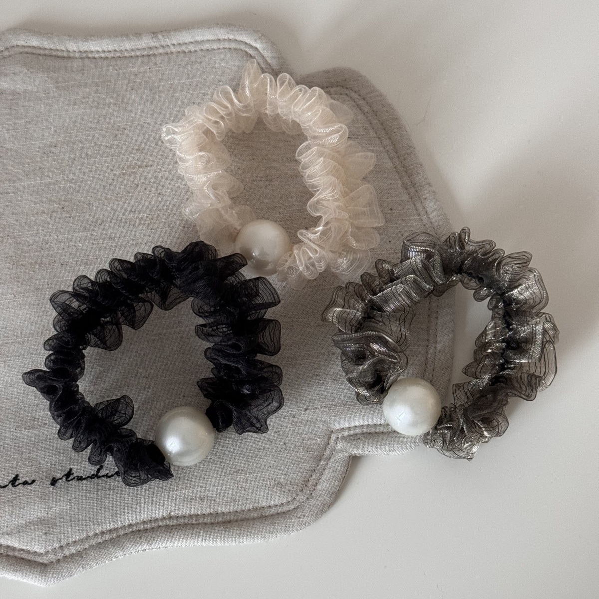 Women's Elegant Pearl Gauze Summer Hair Scrunchie Black Grey Beige