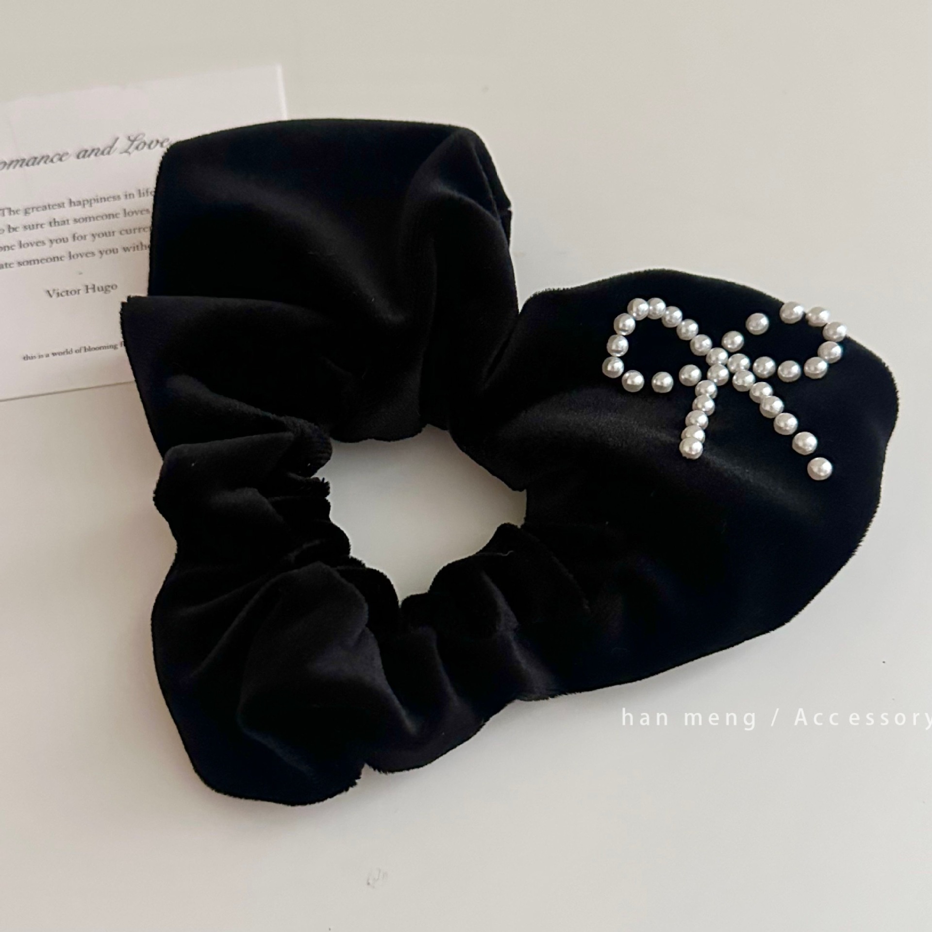 Women's Soft Velvet Pearl Bow Scrunchie Ponytail Hair Tie Heart Pattern