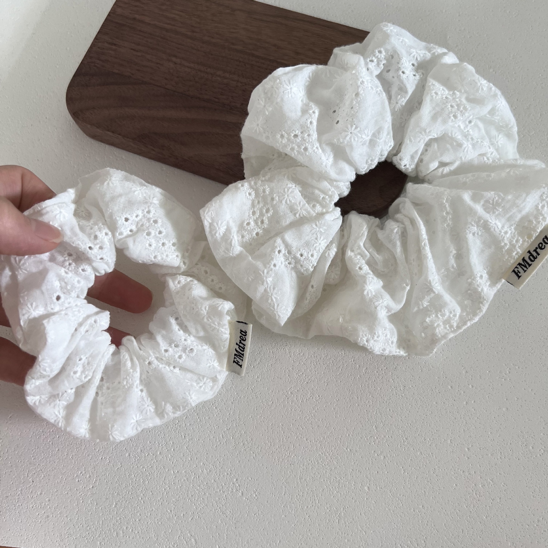 Women's Elegant Fairy Tale High Elasticity Lace Hair Tie Solid White