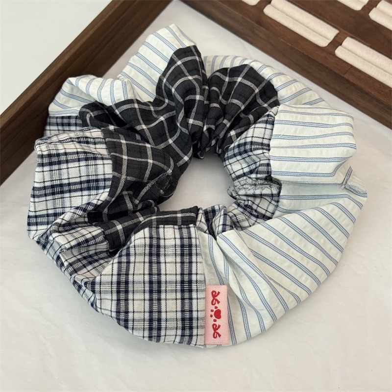 Women's Retro Cloth Hair Scrunchies Classic Black & White Plaid Pattern