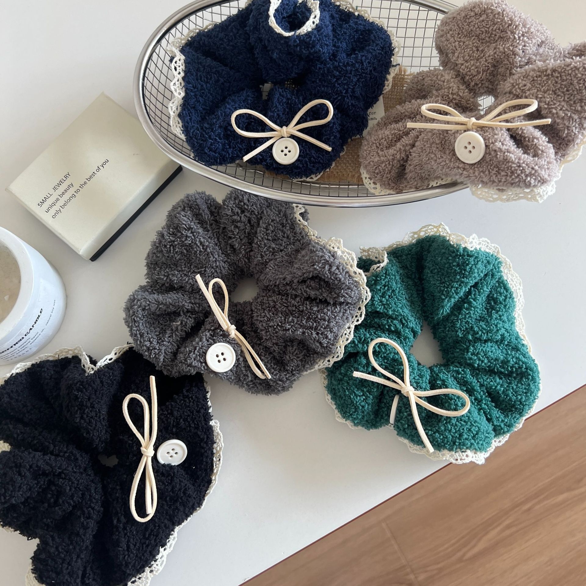 Women's Autumn Winter Fluffy Lace Trim Elastic Scrunchie Sweet Bowknot