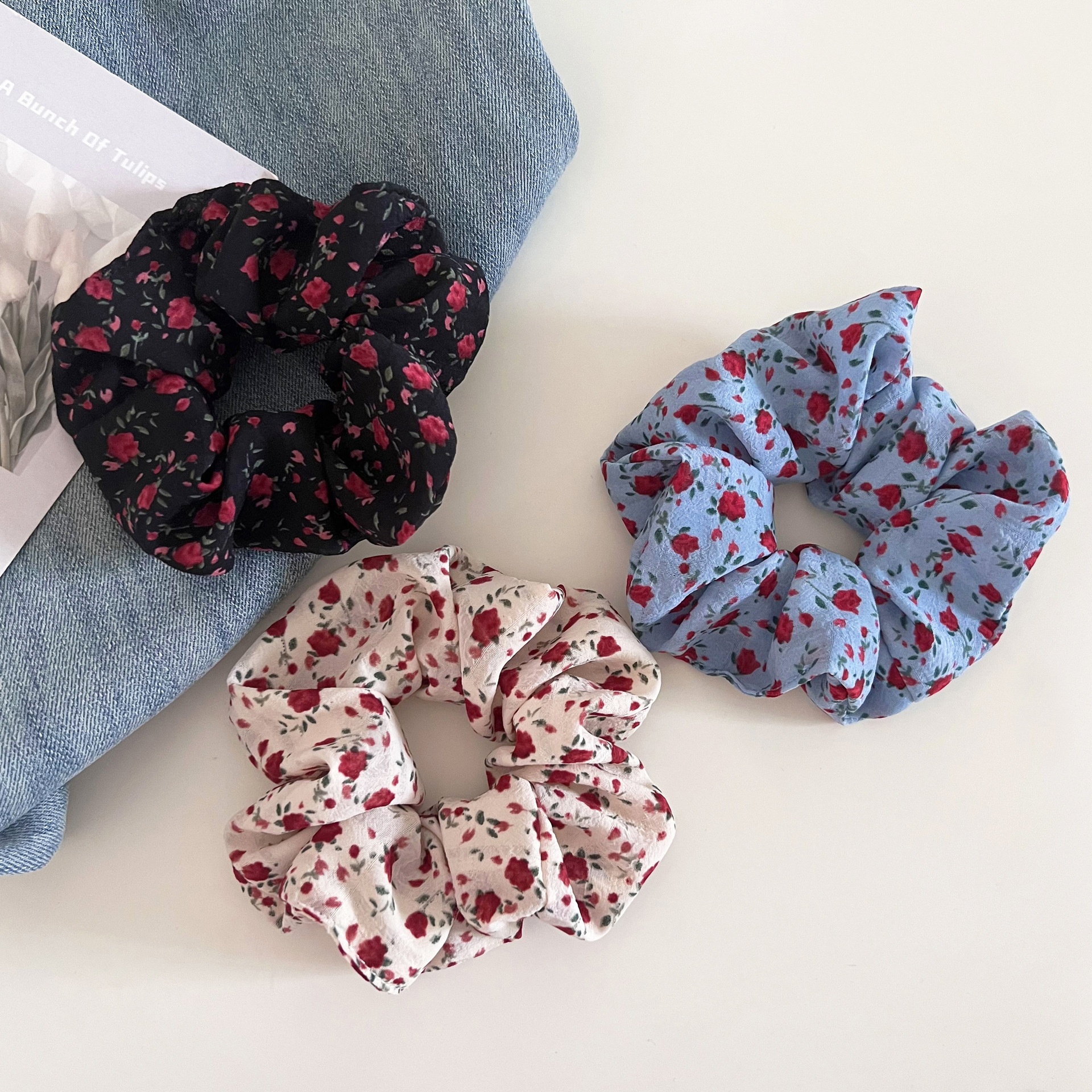 Women's Vintage Ditsy Floral Elastic Headband for Buns and Ponytails