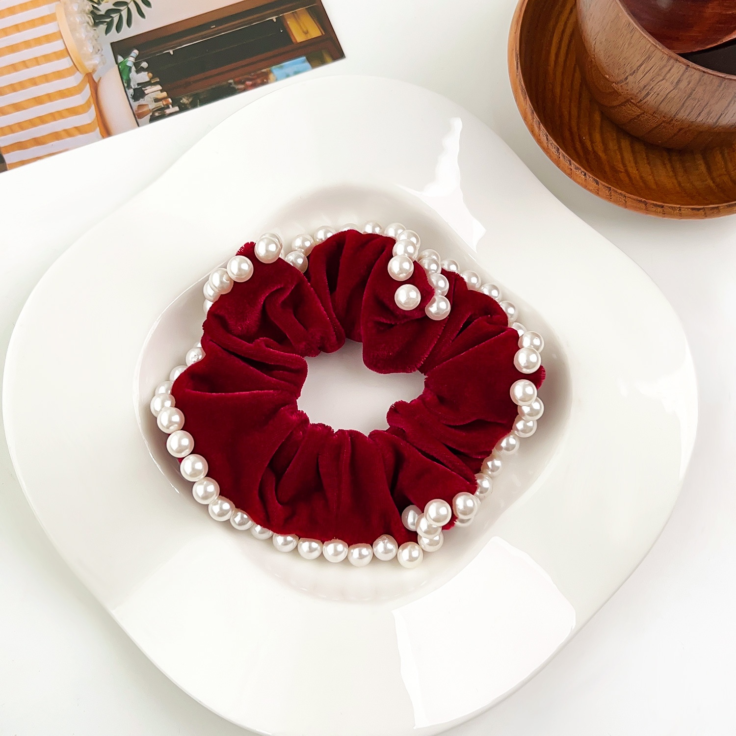 Women's Elegant Pearl Hair Ties For Styling French Velvet Bands