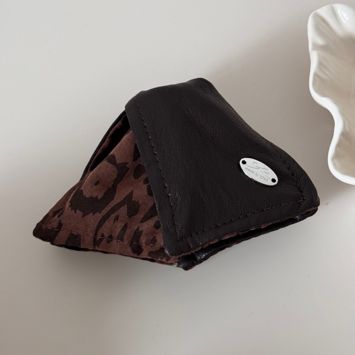 Women's Luxury Leopard Print Alloy Hair Claw Vintage Bowtie Shark Clip