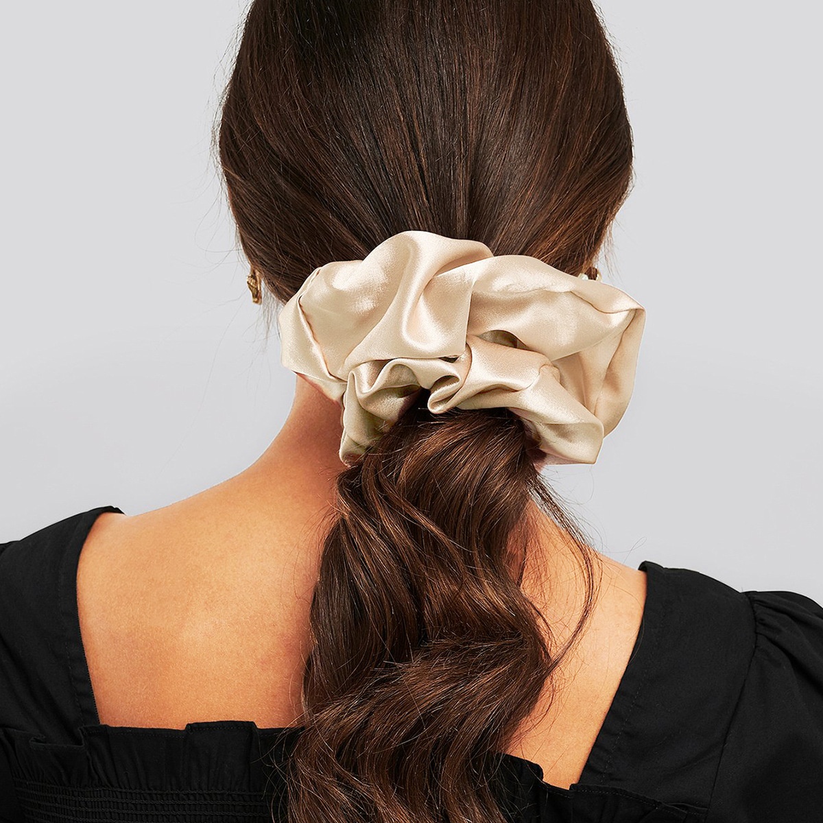 Women's Cute Handmade Cloth Hair Tie For Daily Wear Solid Color