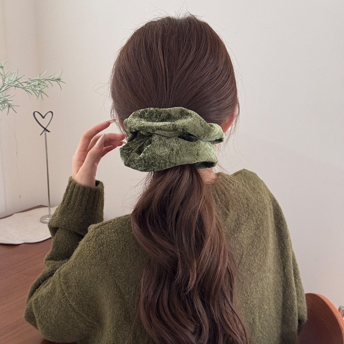 Women's Winter Velvet Hair Tie High Elastic Bun Scrunchie Solid Color
