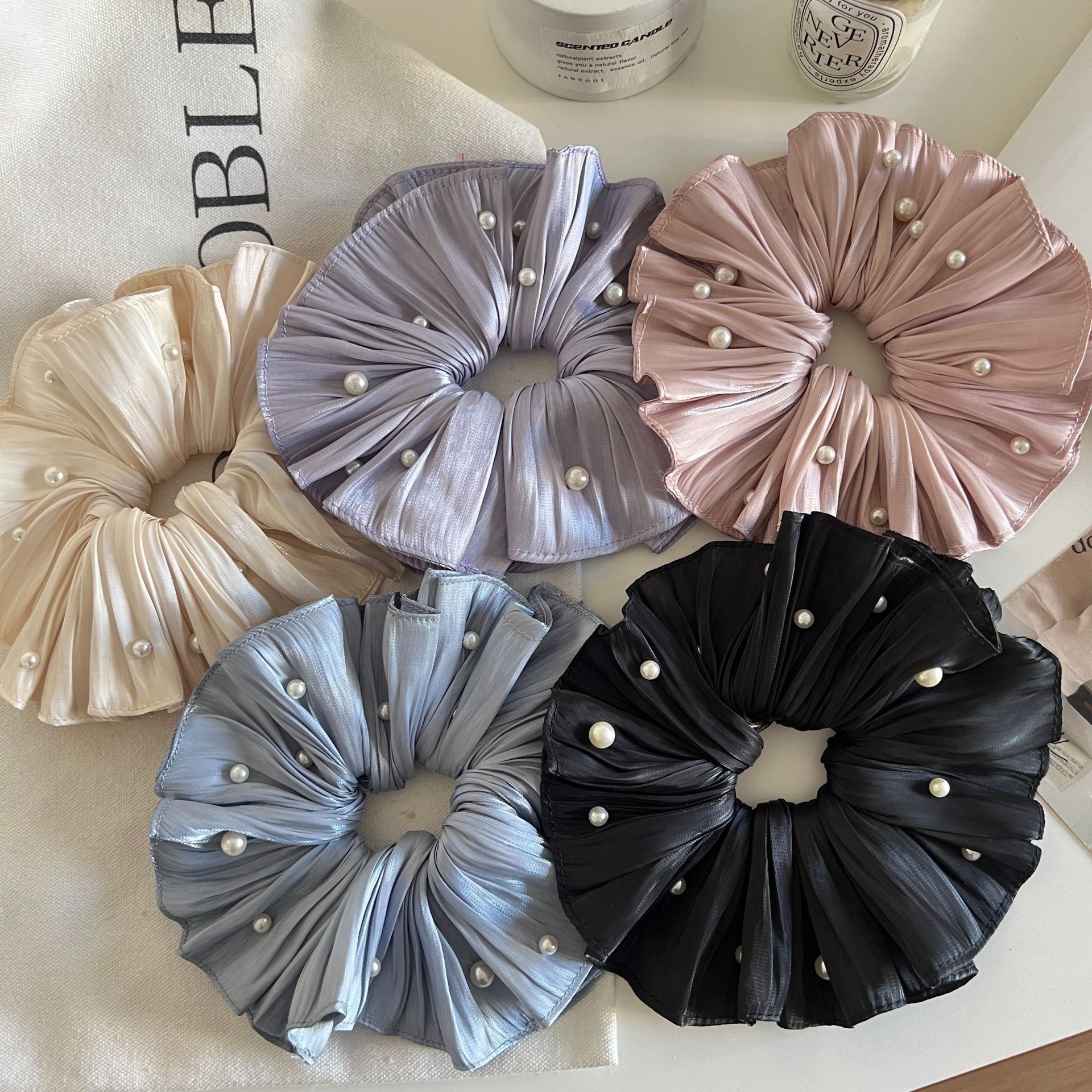 Women's Elegant Pearl Elastic Hair Ties Sweet Fairylike Solid Cloth Bands