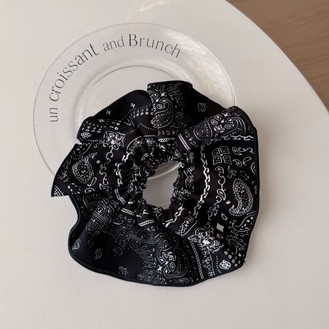 Women's Oversized Silk Scarf Hair Scrunchie Retro Black Nut Flower