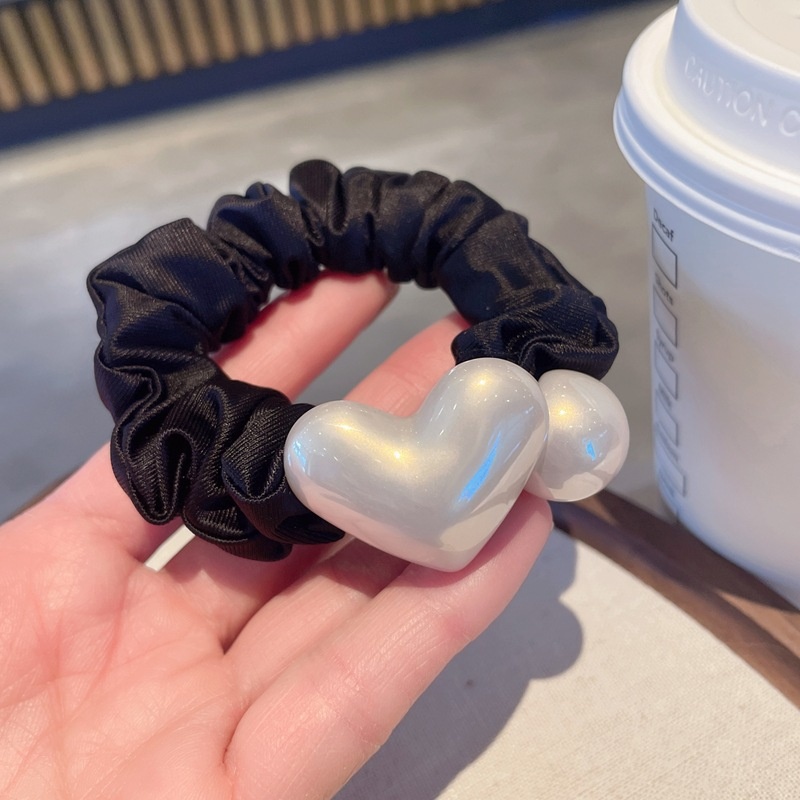 Women's Spring Sweet Cloth Pearl Hair Tie Black & White Heart Pattern