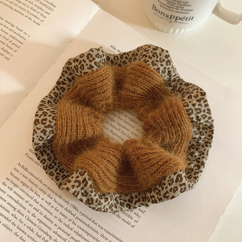 Women's Winter Knitted Elastic Hair Bands Retro Leopard Spotted