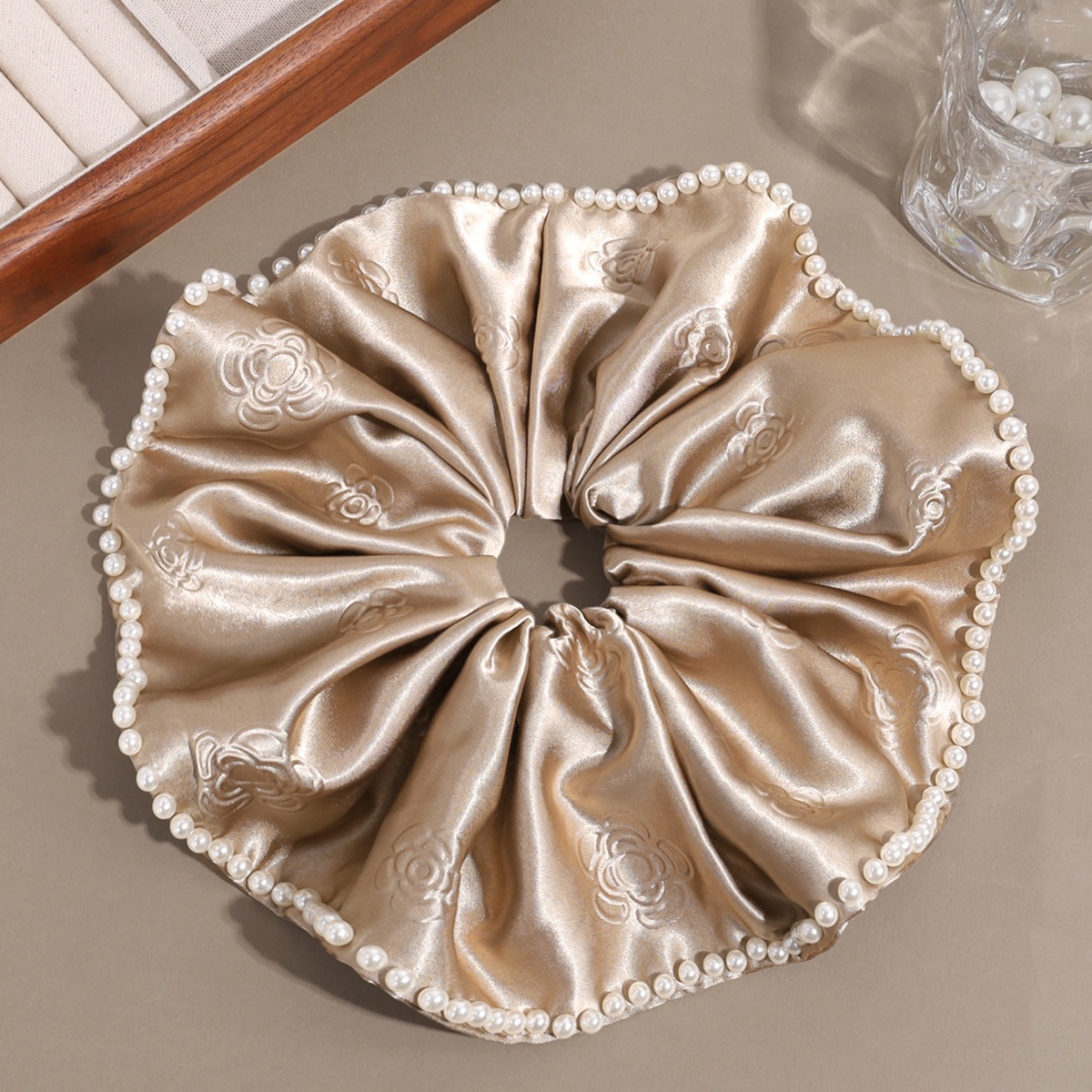 Women's Summer Retro Pearl Satin Hair Tie Beige Floral Pattern