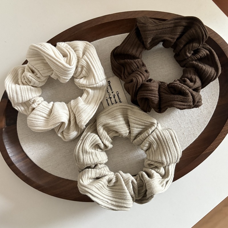 Women's Comfortable Cloth Hair Tie For Daily Wear Beige Striped