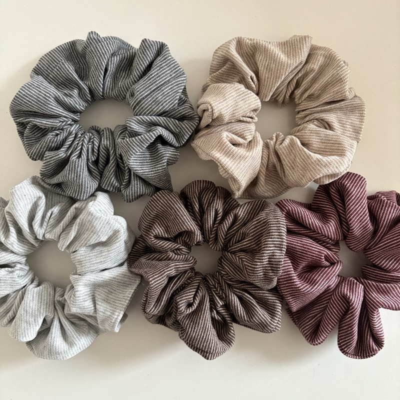 Women's Retro Winter Fabric Hair Tie Scrunchie Dark Grey Striped