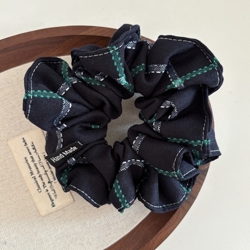 Women's Elegant Fabric Hair Bands For Stylish Buns Classic Plaid