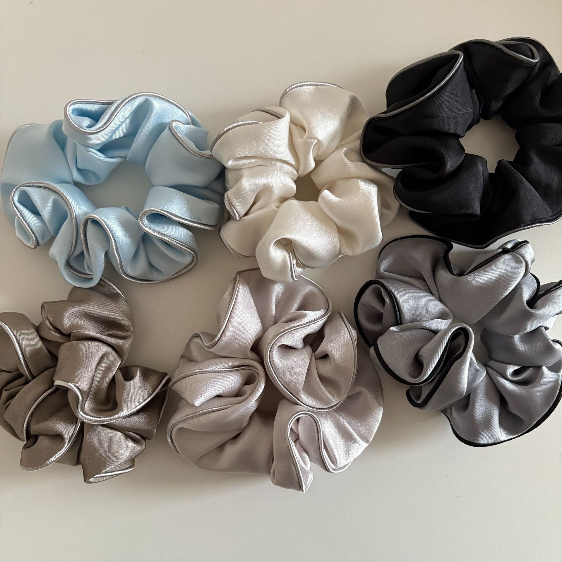 Women's Elegant Solid Black Cloth Hair Tie, Chic Spring Hair Accessory