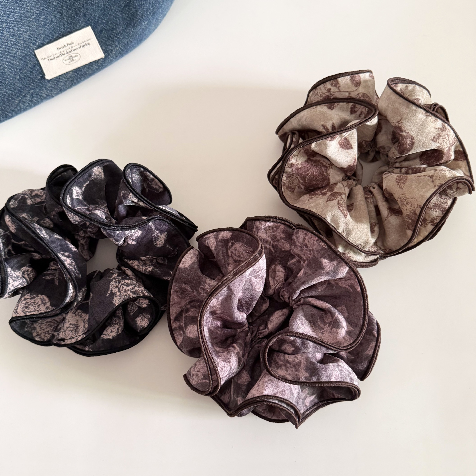 Women's French Retro Fabric Elastic Bun Hair Accessory Rose Print