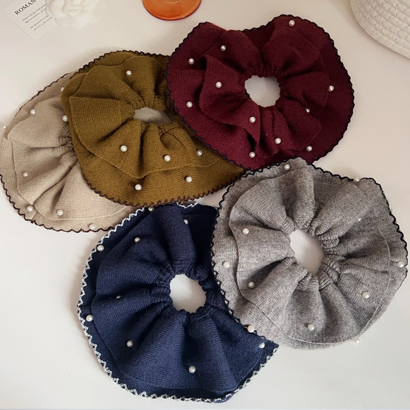 Women's Soft Pearl Knitted Wool Hairband For Winter Buns Solid Color