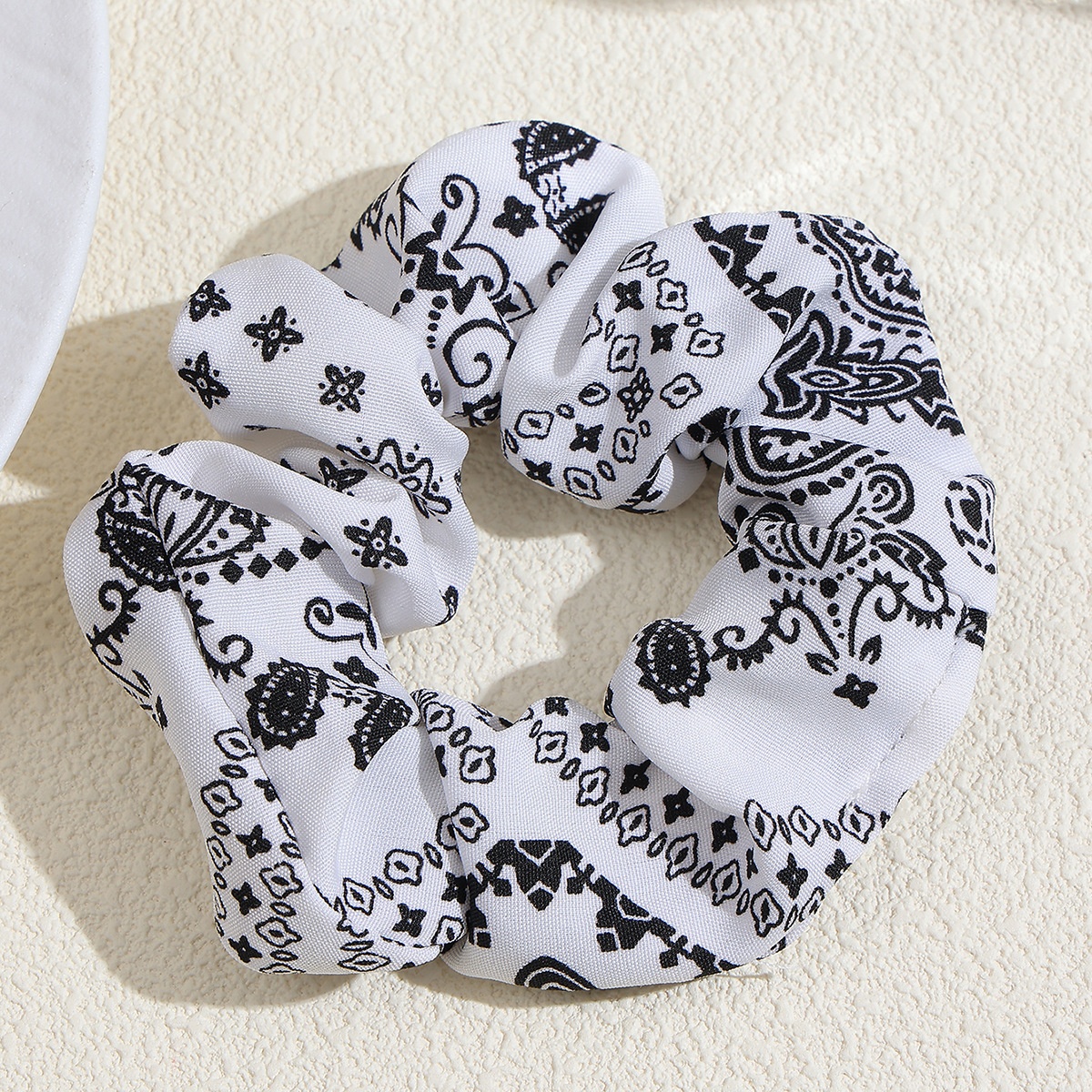 Women's Elegant French Fabric Scrunchie Retro Cashew Flower Paisley